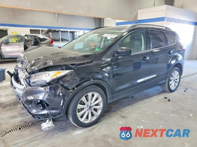 2019 FORD ESCAPE SEL 1FMCU9HD8KUA23224 - główne zdjęcie licytacji z USA - miniatura