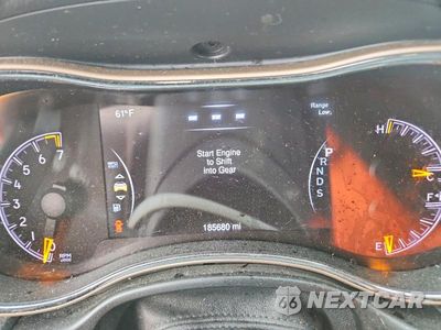 Zdjęcie 9 z 14 samochodu: 2014 JEEP GRAND CHEROKEE LAREDO VIN:1C4RJFAG6EC568598 - miniatura