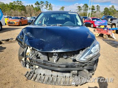 Piąte zdjęcie samochodu w środku: 2018 NISSAN SENTRA S VIN:3N1AB7AP5JY309671 - miniatura
