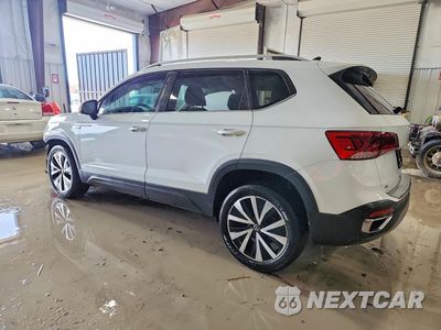 Drugie zdjęcie samochodu z przodu: 2022 VOLKSWAGEN TAOS SE VIN:3VVWX7B24NM051987 - miniatura