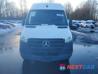 Piąte zdjęcie samochodu w środku: 2023 MERCEDES-BENZ SPRINTER 2500 VIN:W1Y4NCHY6PT120078 - miniatura