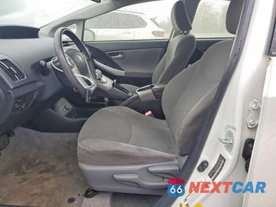 Zdjęcie 7 z 11 samochodu: 2013 TOYOTA PRIUS VIN:JTDKN3DU6D5545119 - miniatura