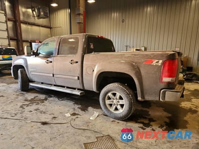 Drugie zdjęcie samochodu z przodu: 2011 GMC SIERRA K1500 SLE VIN:3GTP2VE36BG151514 - miniatura
