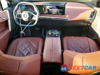 Zdjęcie 8 z 14 samochodu: 2025 BMW IX XDRIVE50 VIN:WB523CF05SCU38924 - miniatura