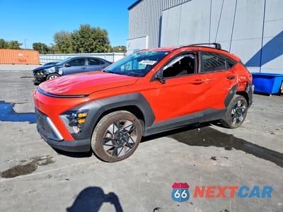 2025 HYUNDAI KONA SEL KM8HB3AB9SU325364 - główne zdjęcie licytacji z USA - miniatura
