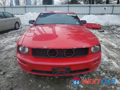 Piąte zdjęcie samochodu w środku: 2006 FORD MUSTANG GT VIN:1ZVHT82H365238445 - miniatura
