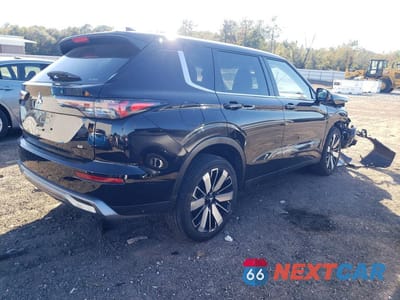 Trzecie zdjęcie samochodu z tyłu: 2025 MITSUBISHI OUTLANDER SE VIN:JA4J4VA81SZ046116 - miniatura