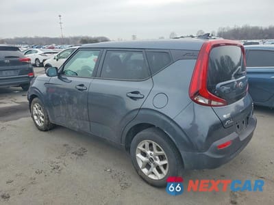 Drugie zdjęcie samochodu z przodu: 2020 KIA SOUL S VIN:KNDJ23AUXL7092750 - miniatura