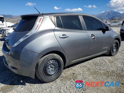 Trzecie zdjęcie samochodu z tyłu: 2016 NISSAN LEAF S VIN:1N4AZ0CP5GC302479 - miniatura