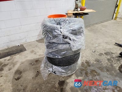 Zdjęcie 12 z 12 samochodu: 2011 VOLVO XC60 3.2 VIN:YV4940DZ9B2155932 - miniatura