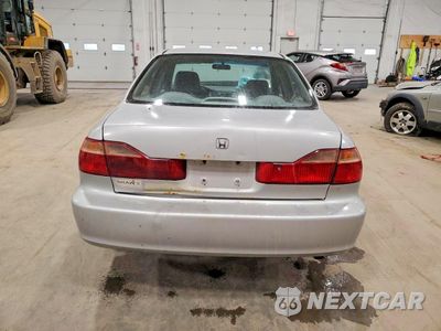 Zdjęcie 6 z 12 samochodu: 2000 HONDA ACCORD LX VIN:1HGCG6551YA103726 - miniatura