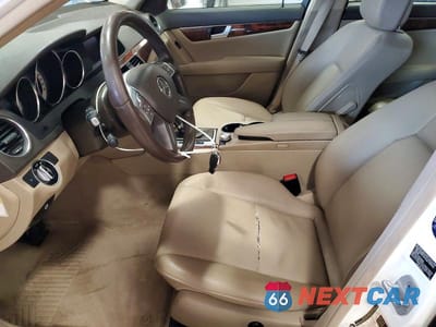 Zdjęcie 7 z 11 samochodu: 2013 MERCEDES-BENZ C 300 4MATIC VIN:WDDGF8AB9DA817324 - miniatura