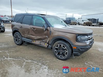 Czwarte zdjęcie samochodu z boku: 2022 FORD BRONCO SPORT OUTER BANKS VIN:3FMCR9C6XNRD80555 - miniatura