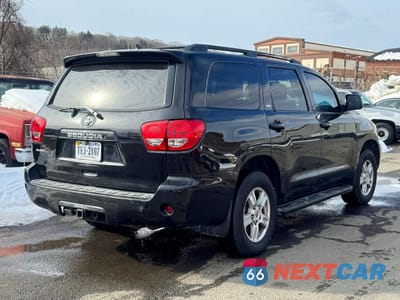 Czwarte zdjęcie samochodu z boku: 2012 TOYOTA SEQUOIA SR5 VIN:5TDBM5G17CS002449 - miniatura