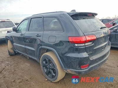 Drugie zdjęcie samochodu z przodu: 2019 JEEP GRAND CHEROKEE LAREDO VIN:1C4RJFAG7KC590198 - miniatura