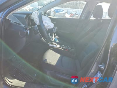 Zdjęcie 7 z 13 samochodu: 2016 TOYOTA YARIS VIN:3MYDLBYV6GY111495 - miniatura