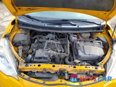 Zdjęcie 11 z 12 samochodu: 2014 TOYOTA PRIUS C VIN:JTDKDTB30E1080407 - miniatura