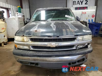 Piąte zdjęcie samochodu w środku: 2003 CHEVROLET TAHOE K1500 VIN:1GNEK13Z03J315547 - miniatura