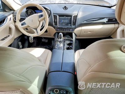 Zdjęcie 8 z 12 samochodu: 2018 MASERATI LEVANTE VIN:ZN661XUA2JX297248 - miniatura