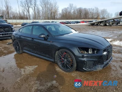 Czwarte zdjęcie samochodu z boku: 2019 AUDI RS5 VIN:WUACWCF51KA900521 - miniatura