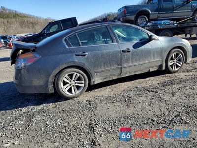 Trzecie zdjęcie samochodu z tyłu: 2011 NISSAN ALTIMA 3.5 SR VIN:1N4BL2AP2BN426260 - miniatura