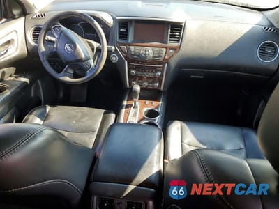 Zdjęcie 8 z 13 samochodu: 2016 NISSAN PATHFINDER SL VIN:5N1AR2MM5GC652572 - miniatura