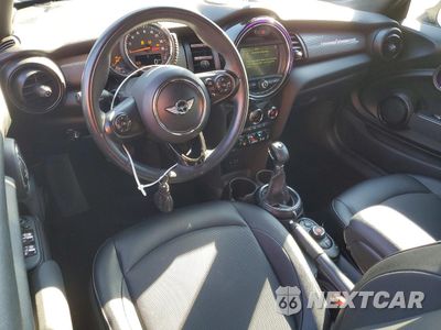 Zdjęcie 8 z 13 samochodu: 2017 MINI COOPER VIN:WMWWG5C32H3C20372 - miniatura