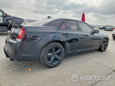 Trzecie zdjęcie samochodu z tyłu: 2018 CHRYSLER 300 S VIN:2C3CCABG9JH201661 - miniatura