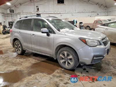 Czwarte zdjęcie samochodu z boku: 2017 SUBARU FORESTER 2.5I PREMIUM VIN:JF2SJAEC2HH455039 - miniatura