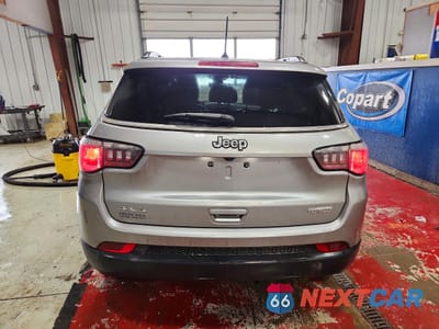 Zdjęcie 6 z 13 samochodu: 2018 JEEP COMPASS LATITUDE VIN:3C4NJDBB8JT403611 - miniatura