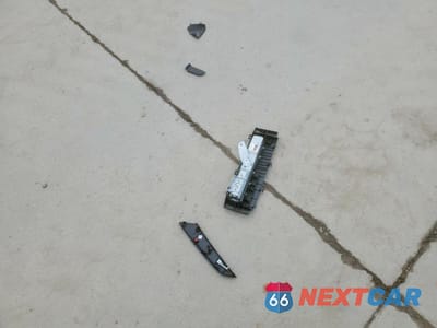 Zdjęcie 12 z 12 samochodu: 2024 TOYOTA COROLLA CROSS SE VIN:7MUFBABG8RV047281 - miniatura