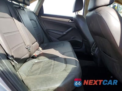 Zdjęcie 10 z 12 samochodu: 2020 VOLKSWAGEN PASSAT SE VIN:1VWSA7A36LC017263 - miniatura