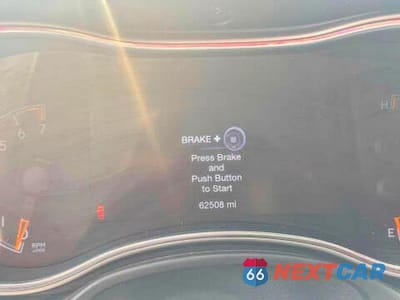 Zdjęcie 8 z 10 samochodu: 2020 JEEP GRAND CHEROKEE LAREDO VIN:1C4RJFAG3LC180905 - miniatura