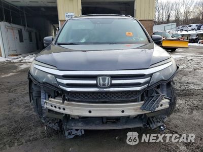 Piąte zdjęcie samochodu w środku: 2016 HONDA PILOT TOURING VIN:5FNYF6H95GB075196 - miniatura