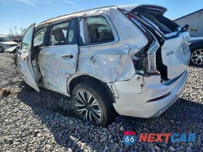 Drugie zdjęcie samochodu z przodu: 2021 VOLVO XC90 VIN:YV4A22PK2M1686010 - miniatura