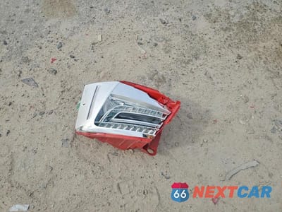 Zdjęcie 12 z 12 samochodu: 2012 AUDI A6 VIN:WAUBGAFC5CN007428 - miniatura