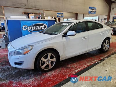 2013 VOLVO S60 T5 YV1612FH5D2179270 - główne zdjęcie licytacji z USA - miniatura