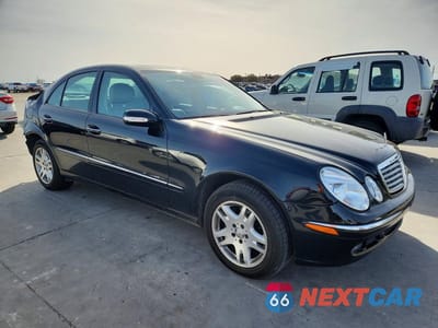 Czwarte zdjęcie samochodu z boku: 2006 MERCEDES-BENZ E 320 CDI VIN:WDBUF26J96A837049 - miniatura
