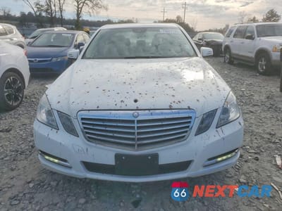 Piąte zdjęcie samochodu w środku: 2013 MERCEDES-BENZ E 350 4MATIC VIN:WDDHF8JB6DA693131 - miniatura