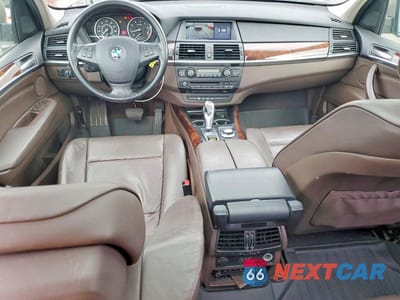 Zdjęcie 8 z 12 samochodu: 2008 BMW X5 3.0I VIN:5UXFE43588L029636 - miniatura