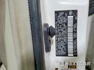 Zdjęcie 12 z 13 samochodu: 2013 TOYOTA PRIUS V TWO VIN:JTDZN3EU1D3203120 - miniatura
