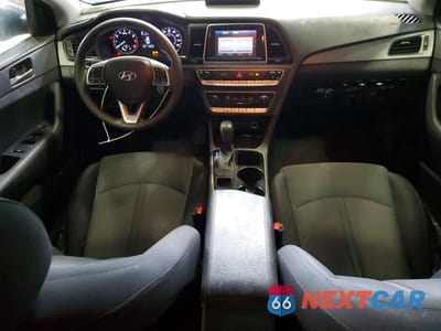 Zdjęcie 8 z 12 samochodu: 2018 HYUNDAI SONATA SE VIN:5NPE24AF1JH726576 - miniatura