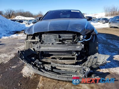 Piąte zdjęcie samochodu w środku: 2017 JAGUAR XF R - SPORT VIN:SAJBL4BV0HCY43255 - miniatura