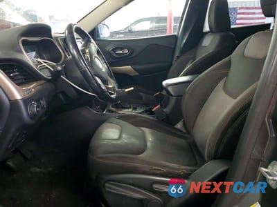 Zdjęcie 7 z 11 samochodu: 2018 JEEP CHEROKEE LATITUDE VIN:1C4PJLCB8JD543066 - miniatura