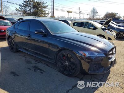Czwarte zdjęcie samochodu z boku: 2024 JAGUAR XF R-DYNAMIC SE VIN:SAJBL4GX8RCY94949 - miniatura