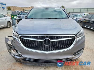 Piąte zdjęcie samochodu w środku: 2018 BUICK ENCLAVE PREMIUM VIN:5GAERCKW2JJ203645 - miniatura