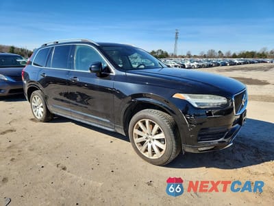 Czwarte zdjęcie samochodu z boku: 2017 VOLVO XC90 T6 VIN:YV4A22PK9H1126202 - miniatura