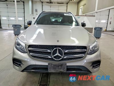 Piąte zdjęcie samochodu w środku: 2019 MERCEDES-BENZ GLC 300 4MATIC VIN:WDC0G4KB9KV185618 - miniatura