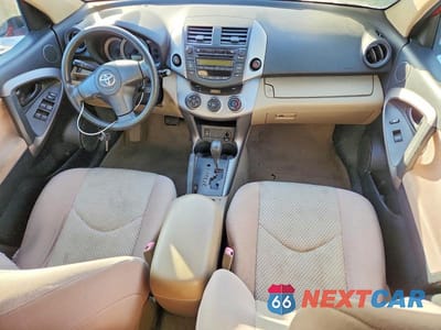 Zdjęcie 8 z 13 samochodu: 2006 TOYOTA RAV4 BASE VIN:JTMBK33V465004804 - miniatura