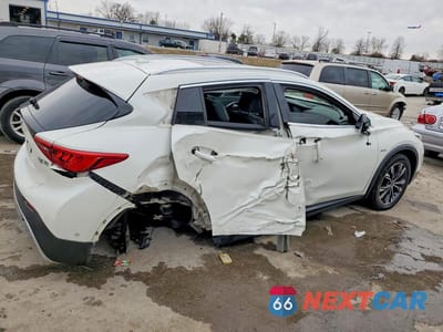 Trzecie zdjęcie samochodu z tyłu: 2018 INFINITI QX30 BASE VIN:SJKCH5CR8JA049579 - miniatura